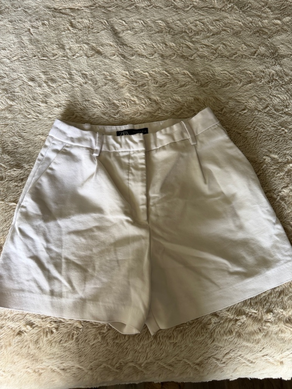 Zara White Tailored High-Waist Women’s Shorts
